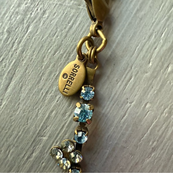 Sorrelli Brass Tone Crystal Necklace with Extender - Picture 4 of 7